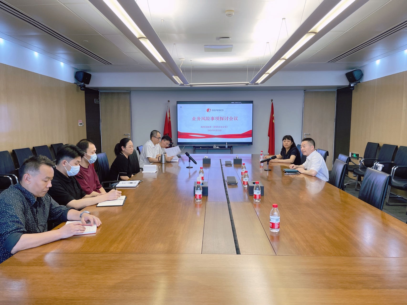 梳理業(yè)務(wù)風(fēng)險(xiǎn)，加強(qiáng)風(fēng)險(xiǎn)管控